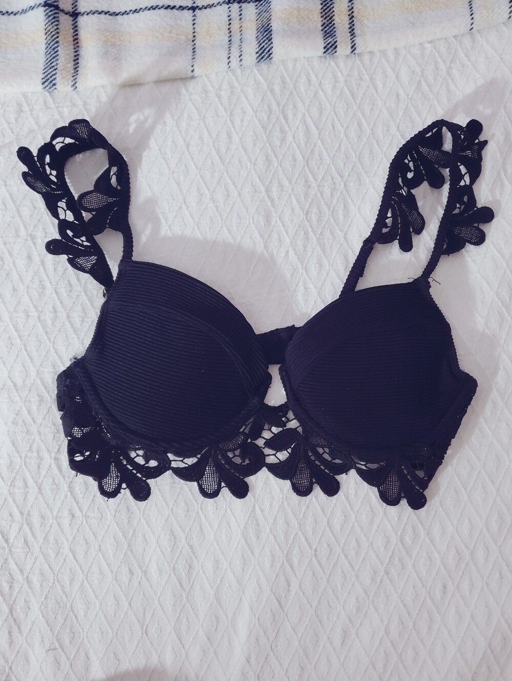 Black Lace Knit Embroidered Flutter Strap Ribbed Wired Bra Bikini Top